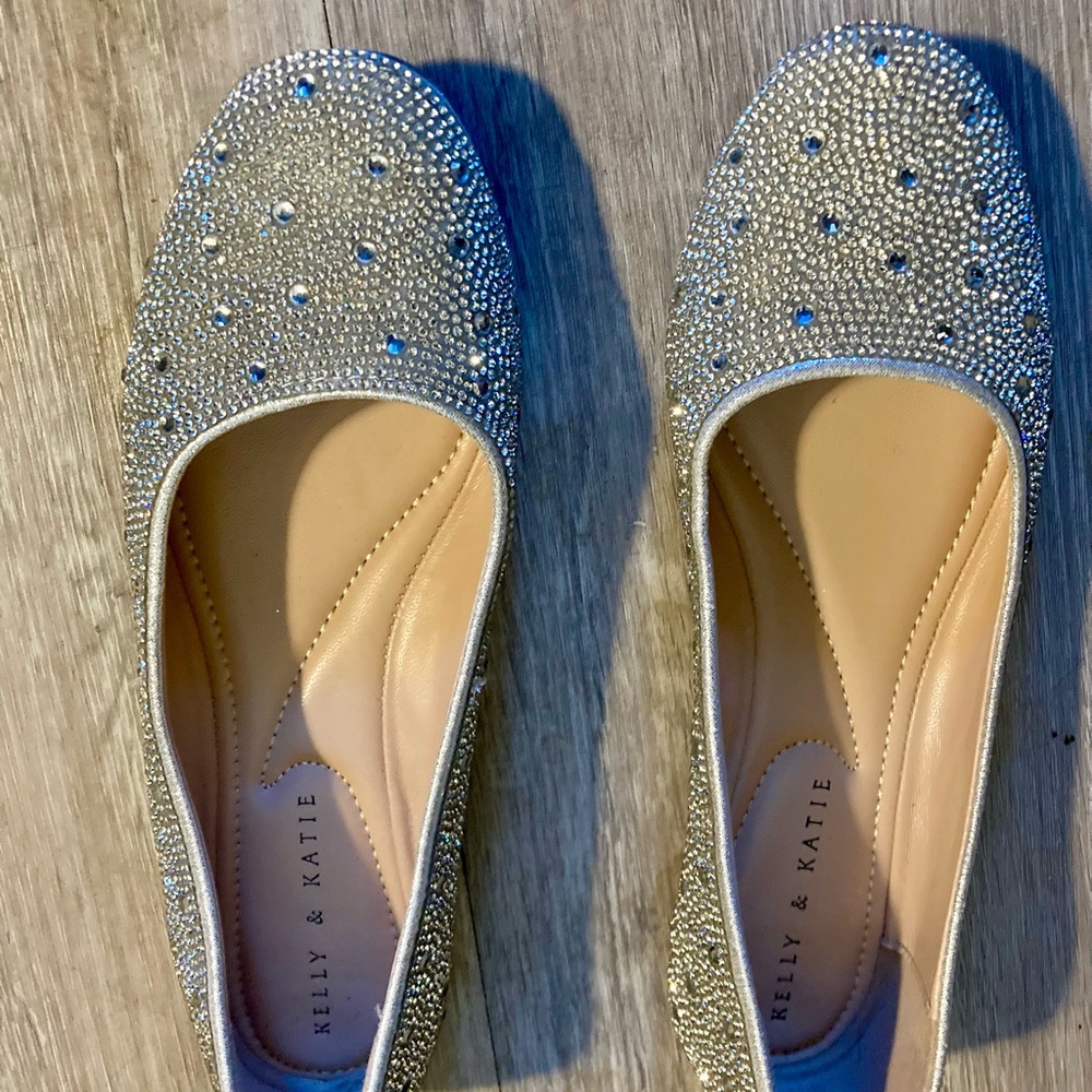 Kelly & Katie Embellished Diamond Rhinestones Gemstone Women's Flats